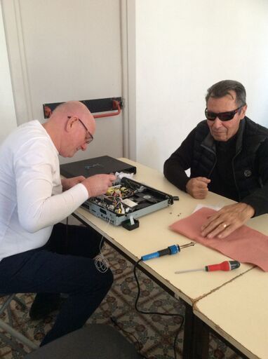 Premier atelier de l'année 2019, André réparateur de Biot vient prêter main forte à l'équipe de Grasse
